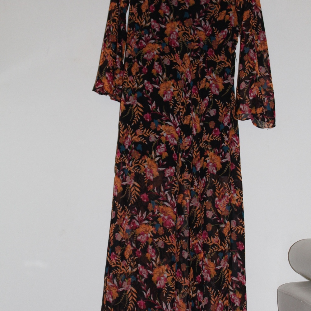 DRESS - Picture 3 of 4